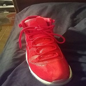 Jordan red 11